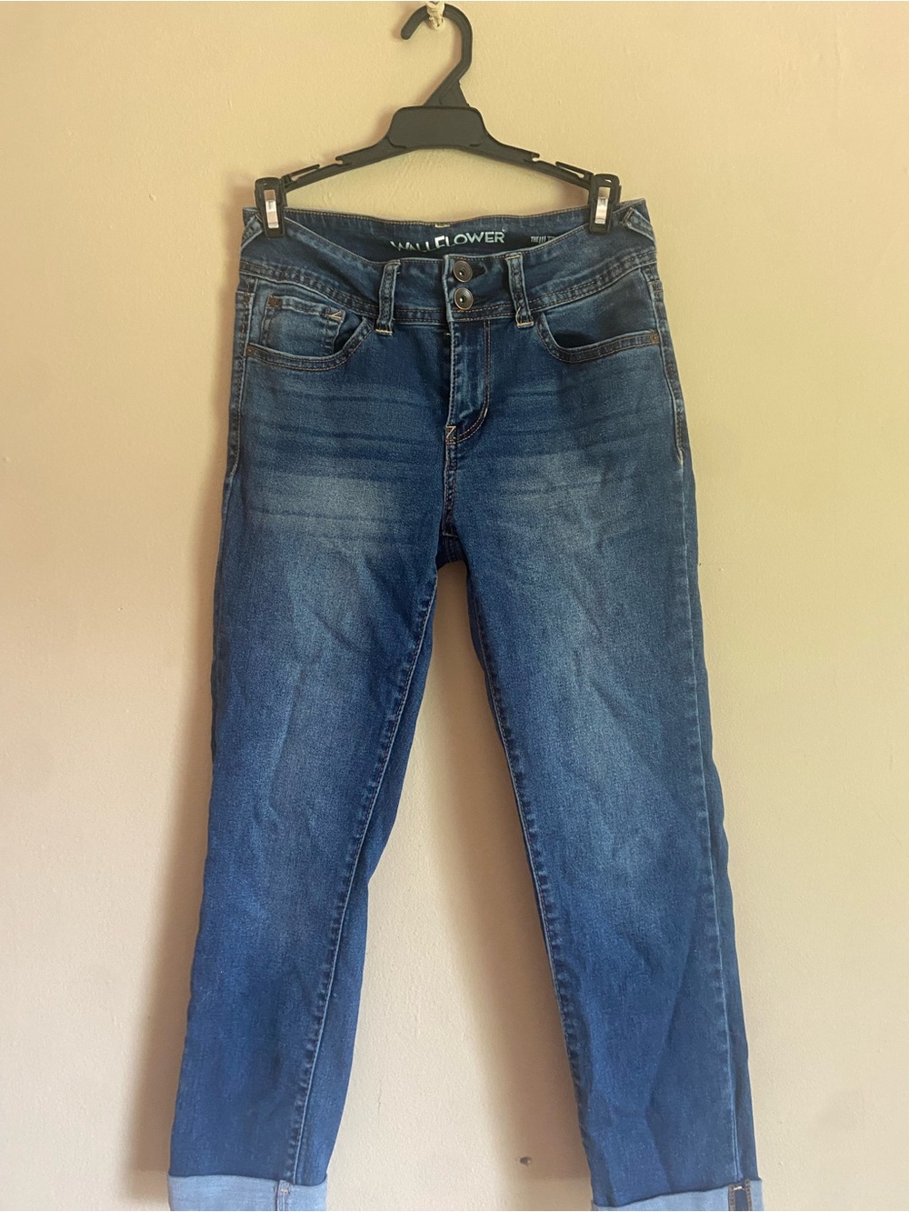 Wallflower Women's Dark Blue Cropped Slim Jeans